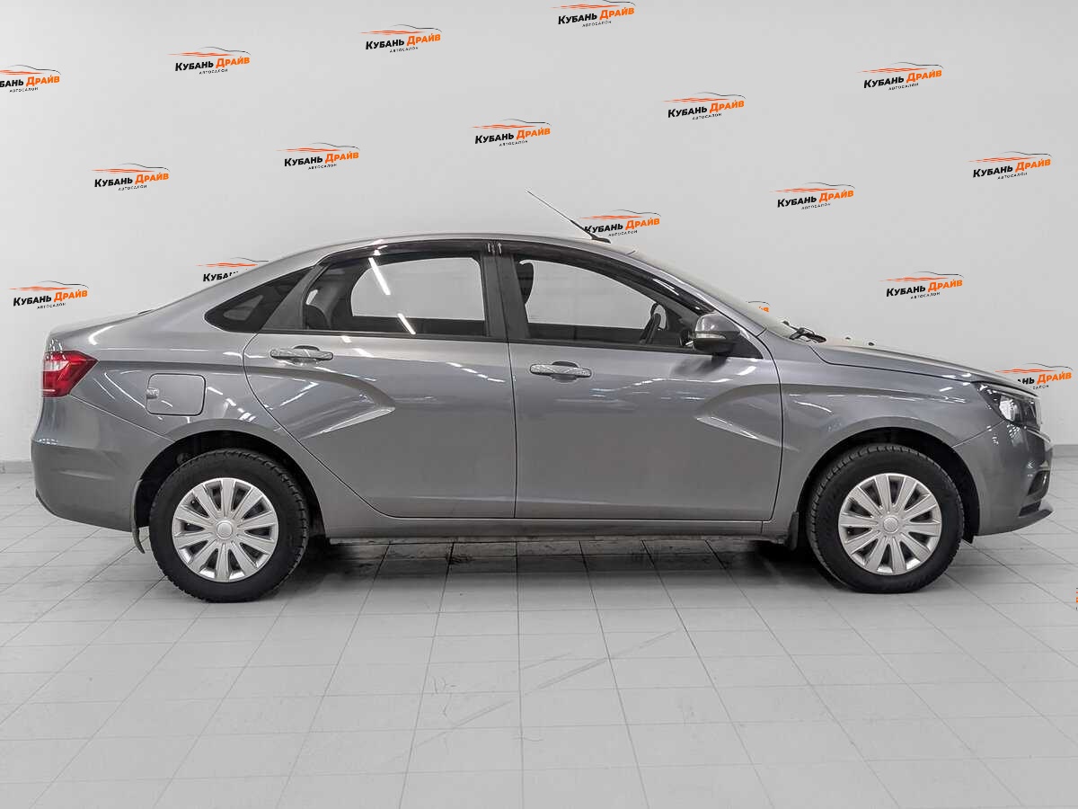 Lada (ВАЗ) Vesta 2017 года с пробегом. Фото: #3