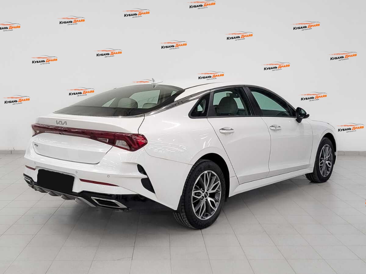 Kia K5 2022 года с пробегом. Фото: #4
