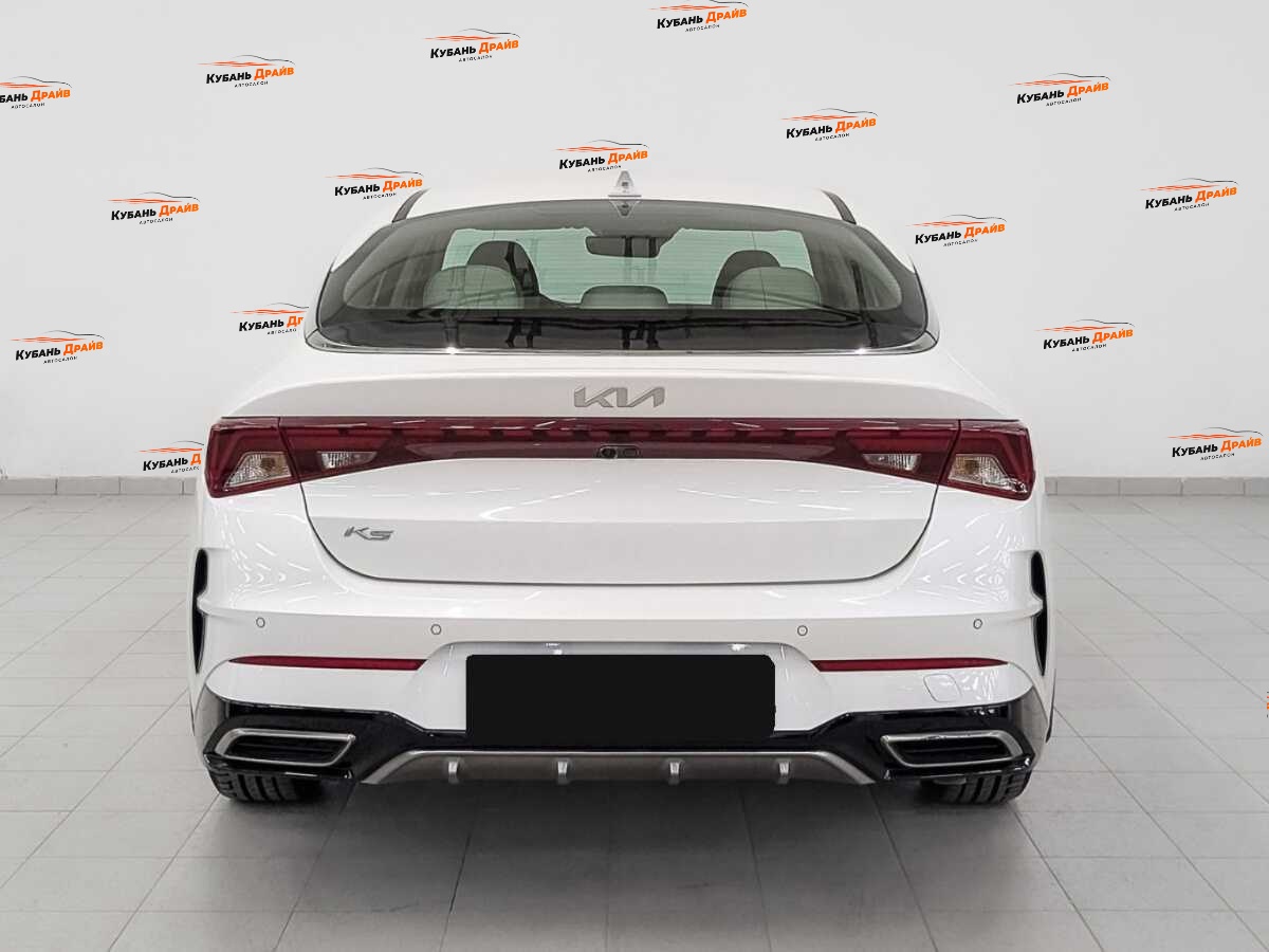 Kia K5 2022 года с пробегом. Фото: #5