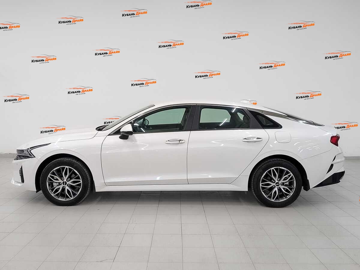 Kia K5 2022 года с пробегом. Фото: #7