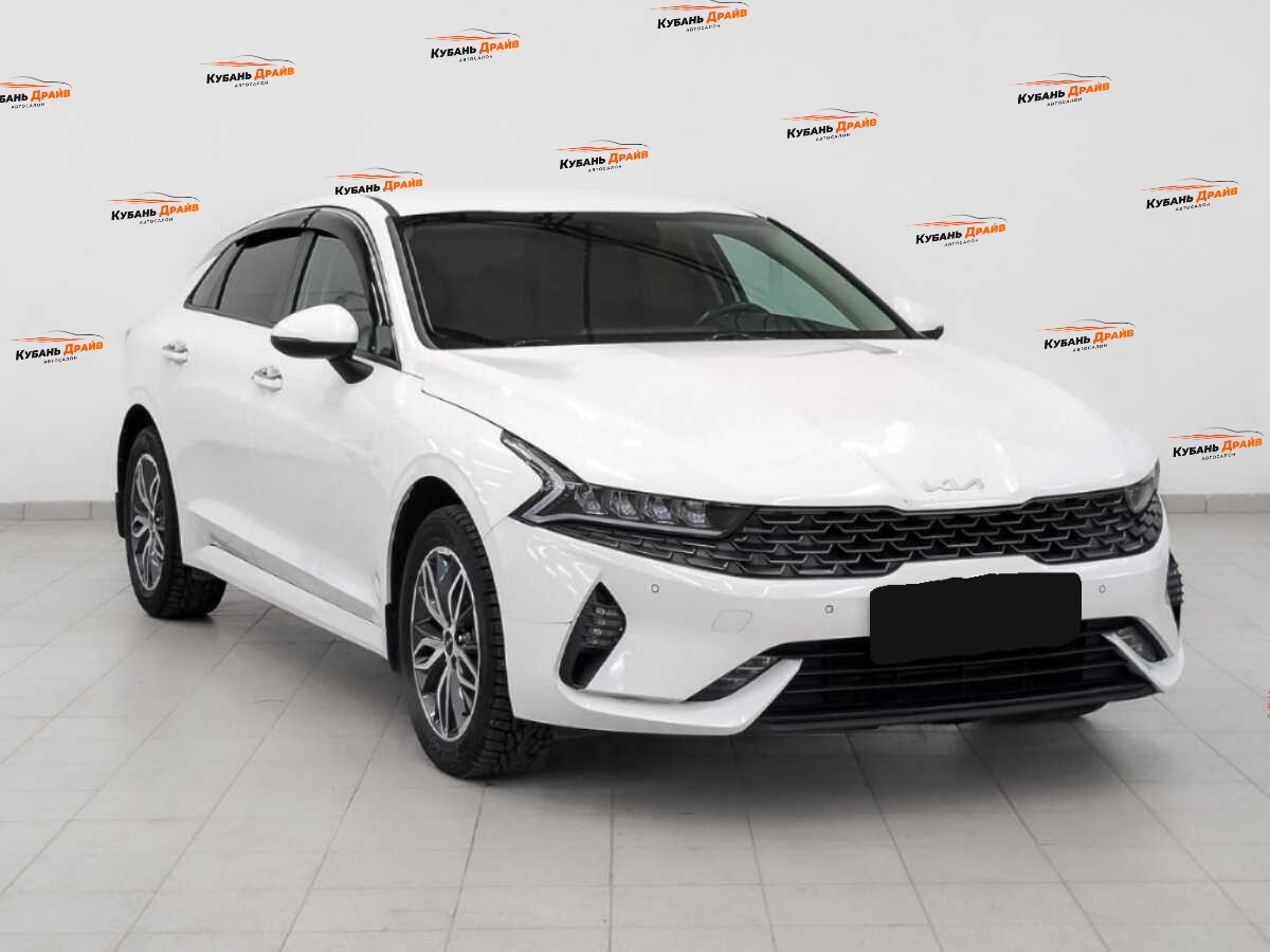 Kia K5 2022 года с пробегом. Фото: #2