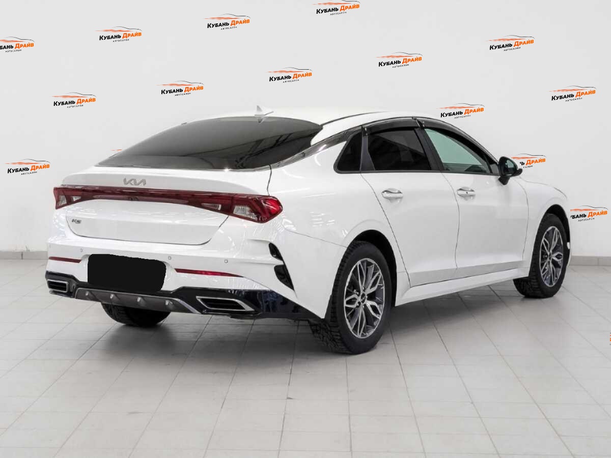 Kia K5 2022 года с пробегом. Фото: #4