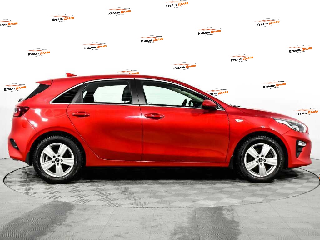 Kia Ceed 2018 года с пробегом. Фото: #3