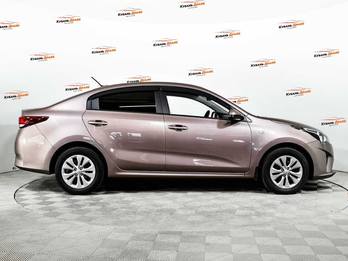 Kia Rio 2021 года с пробегом. Фото: #3