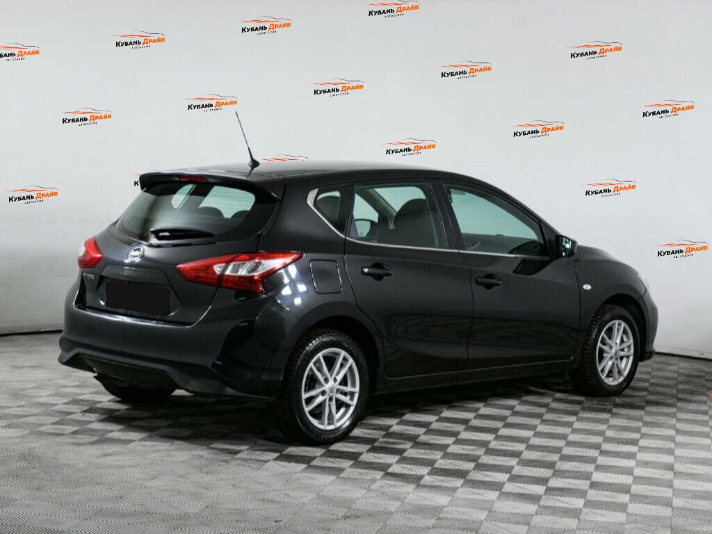 Nissan Tiida 2015 года с пробегом. Фото: #3