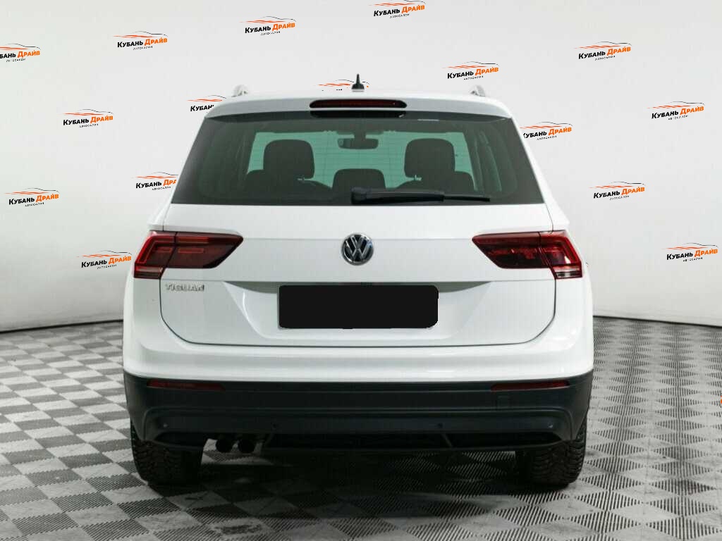 Volkswagen Tiguan 2018 года с пробегом. Фото: #4
