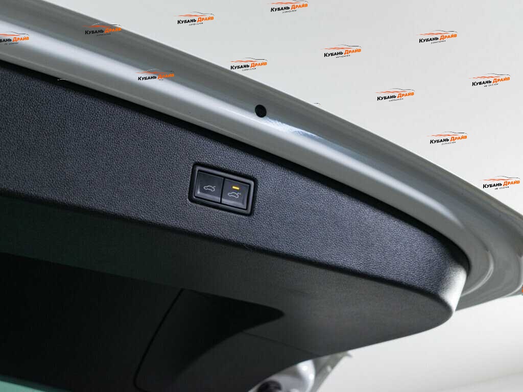 Volkswagen Tiguan 2018 года с пробегом. Фото: #7