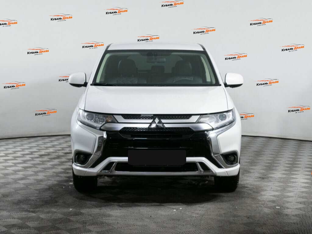 Mitsubishi Outlander 2022 года с пробегом. Фото: #1