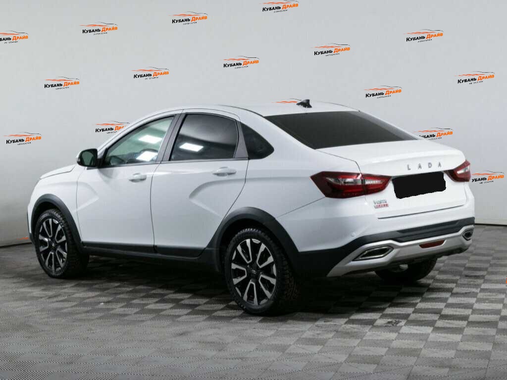 Lada (ВАЗ) Vesta 2023 года с пробегом. Фото: #5