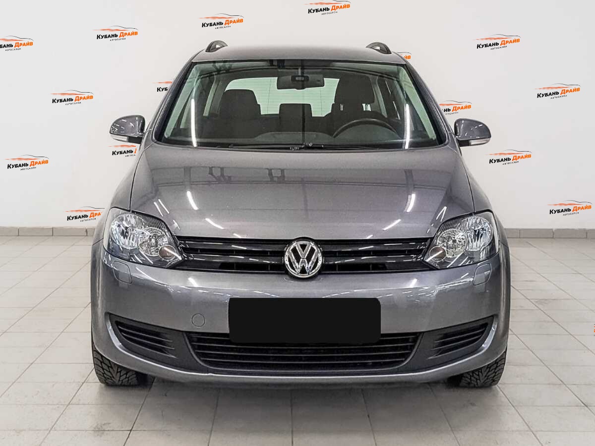 Volkswagen Golf Plus 2012 года с пробегом. Фото: #1
