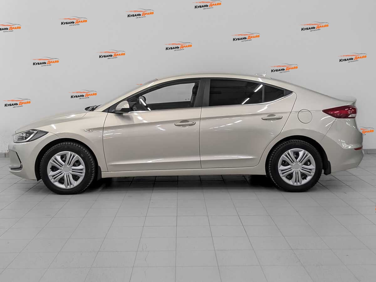 Hyundai Elantra 2017 года с пробегом. Фото: #7