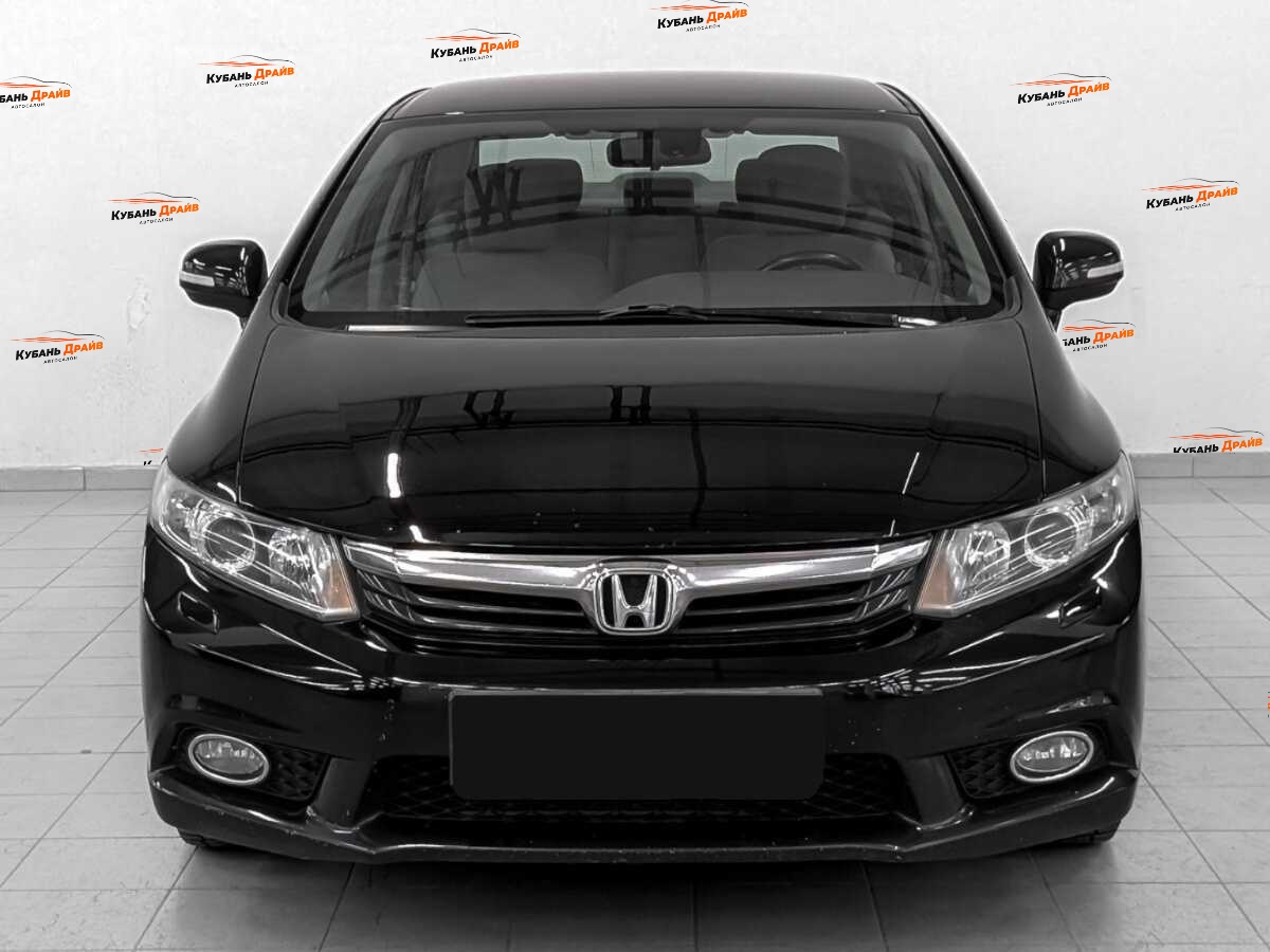 Honda Civic 2012 года с пробегом. Фото: #1