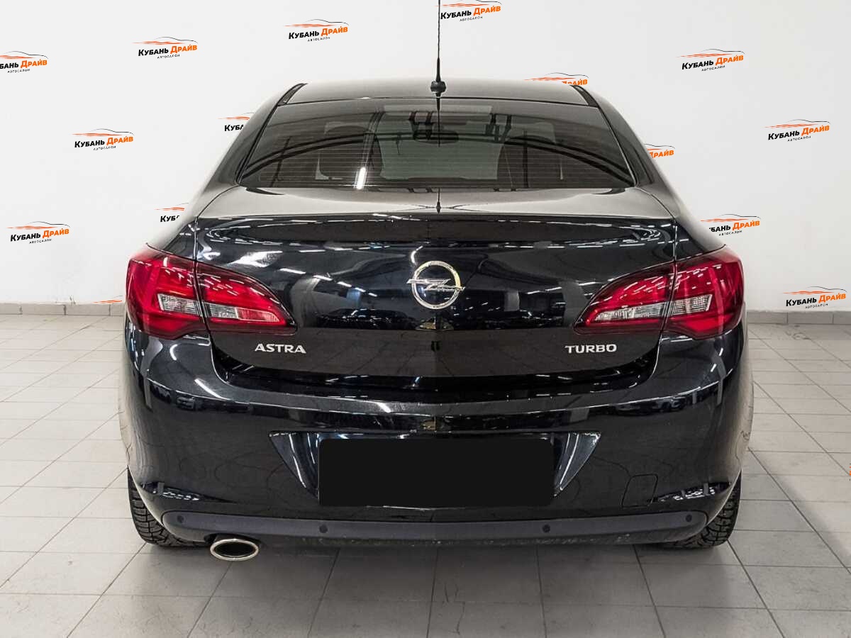 Opel Astra 2014 года с пробегом. Фото: #5