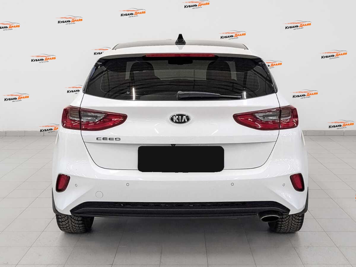 Kia Ceed 2018 года с пробегом. Фото: #5