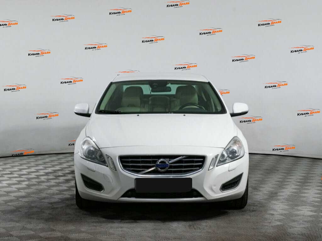 Volvo S60 2012 года с пробегом. Фото: #1