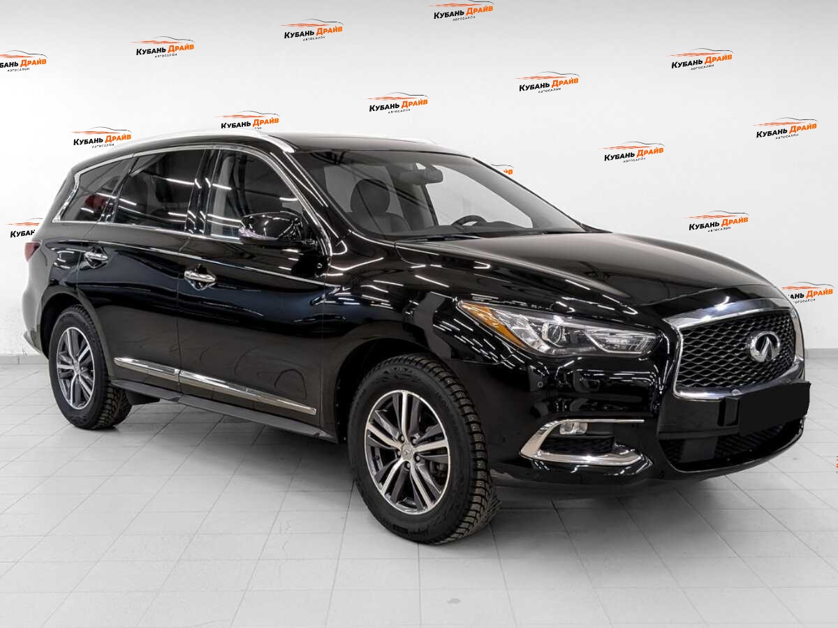 Infiniti QX60 2018 года с пробегом. Фото: #2