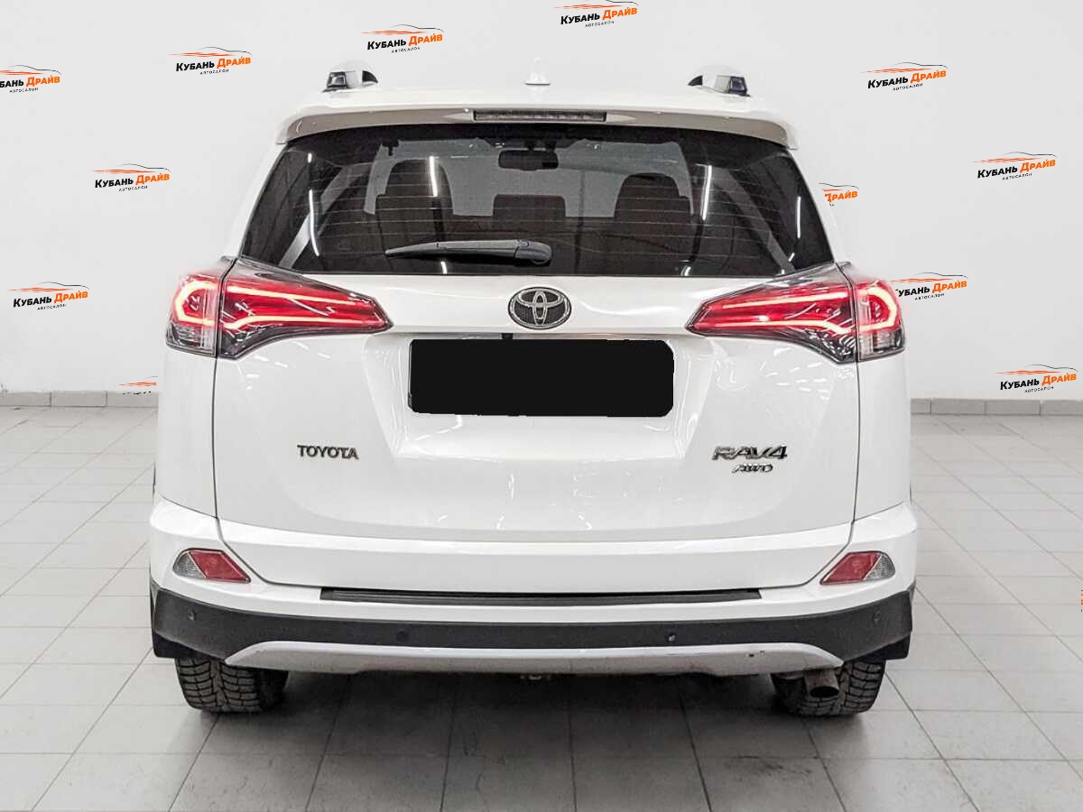 Toyota RAV4 2017 года с пробегом. Фото: #5