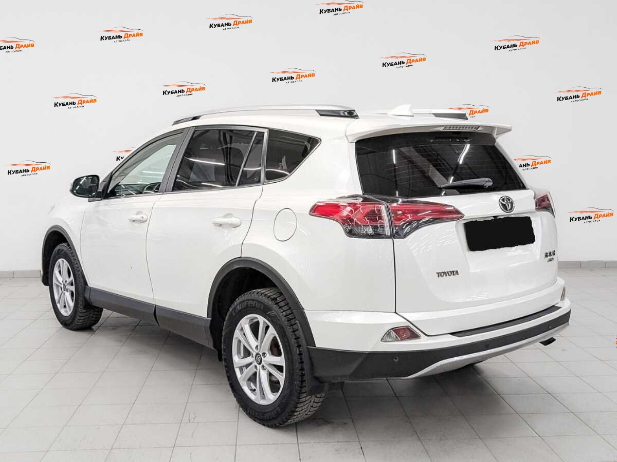 Toyota RAV4 2017 года с пробегом. Фото: #6