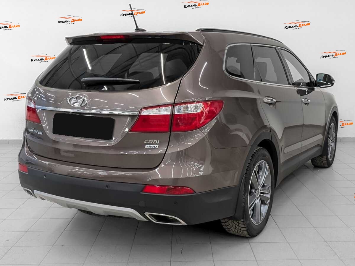 Hyundai Santa Fe 2015 года с пробегом. Фото: #4