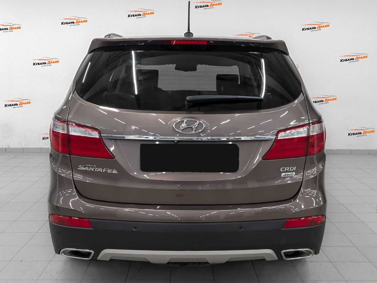 Hyundai Santa Fe 2015 года с пробегом. Фото: #5