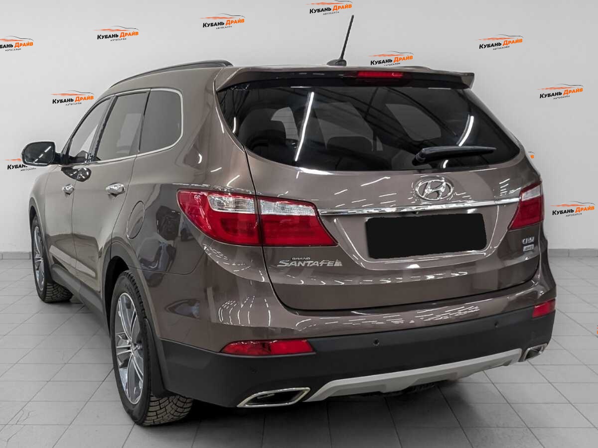 Hyundai Santa Fe 2015 года с пробегом. Фото: #6