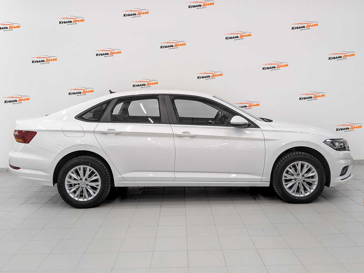 Volkswagen Jetta 2020 года с пробегом. Фото: #3