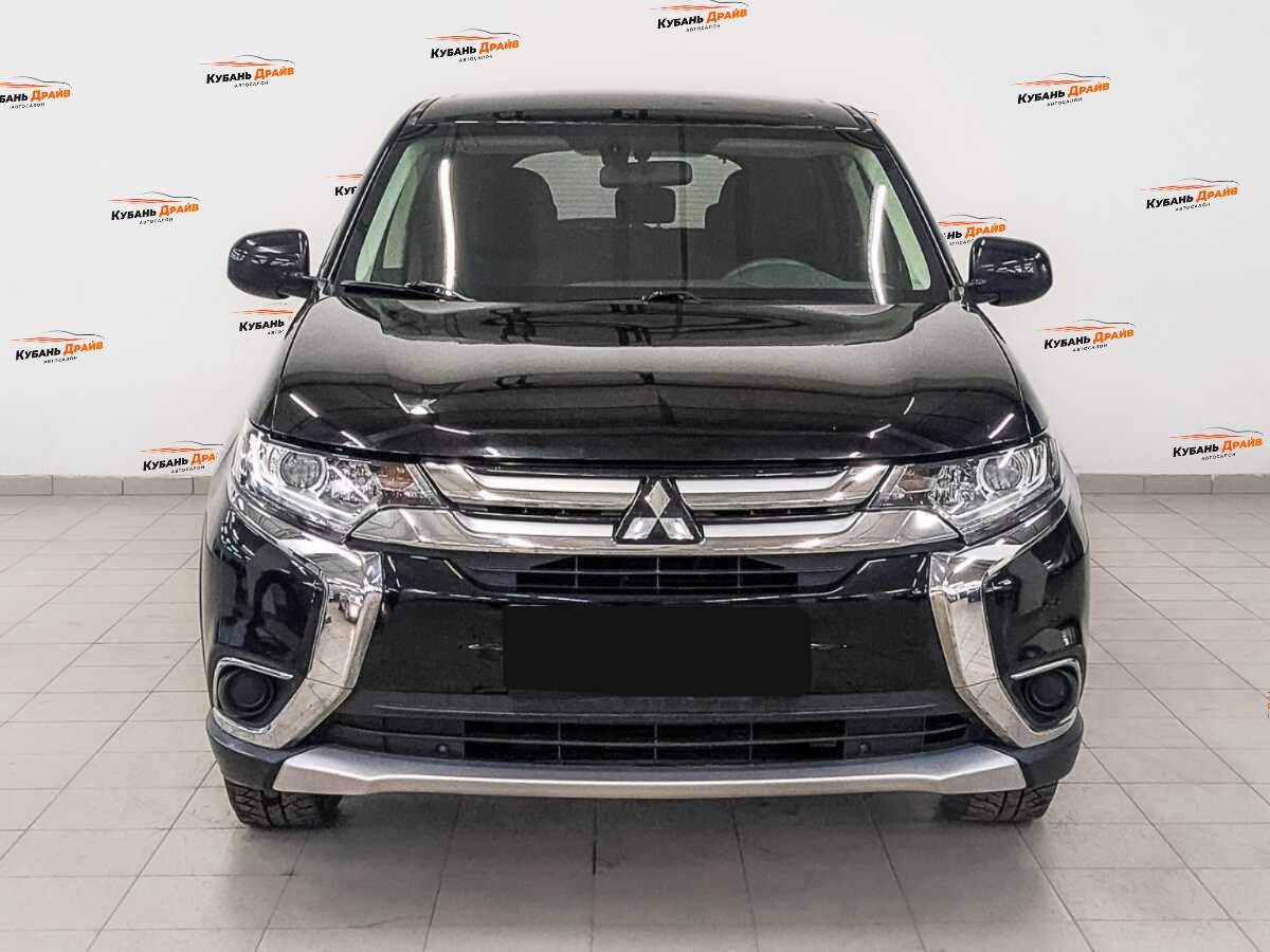 Mitsubishi Outlander 2018 года с пробегом. Фото: #1