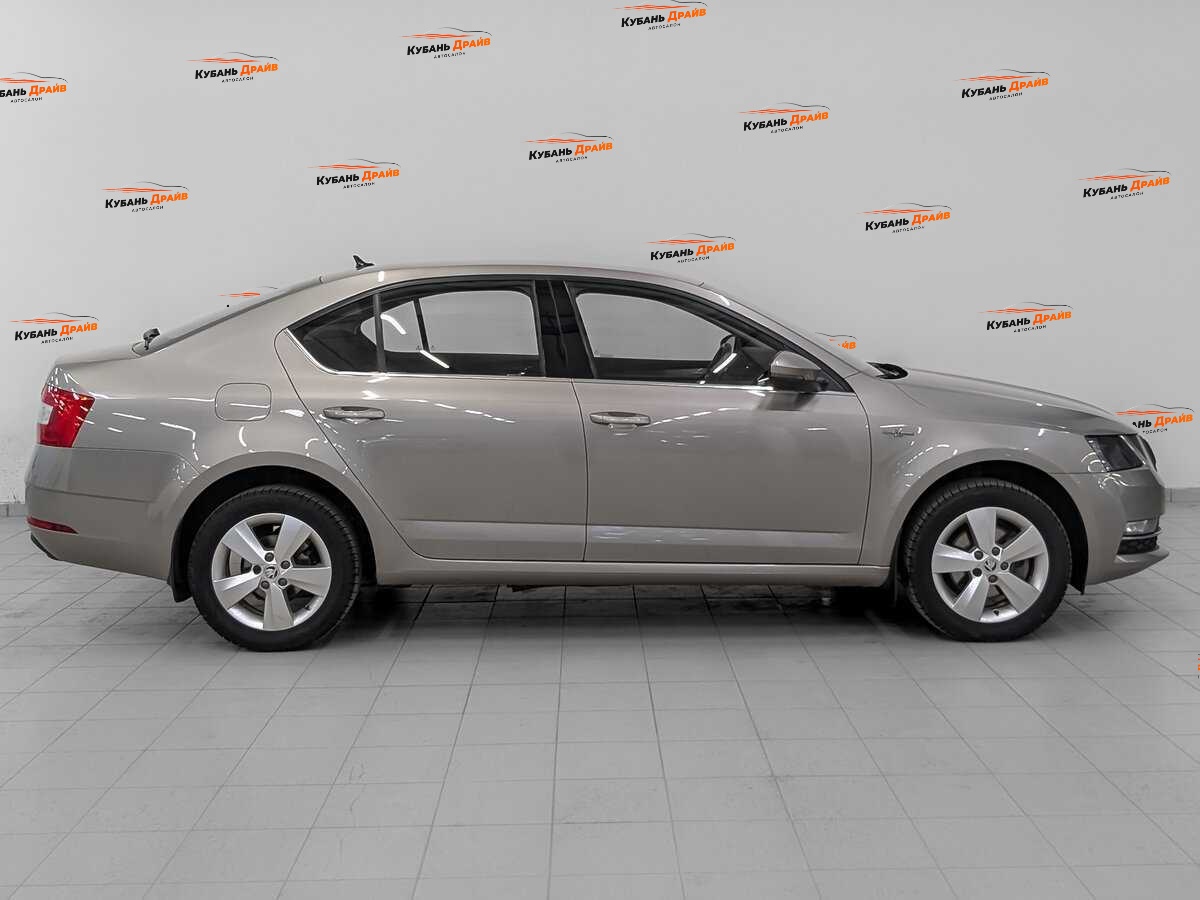 Skoda Octavia 2020 года с пробегом. Фото: #3