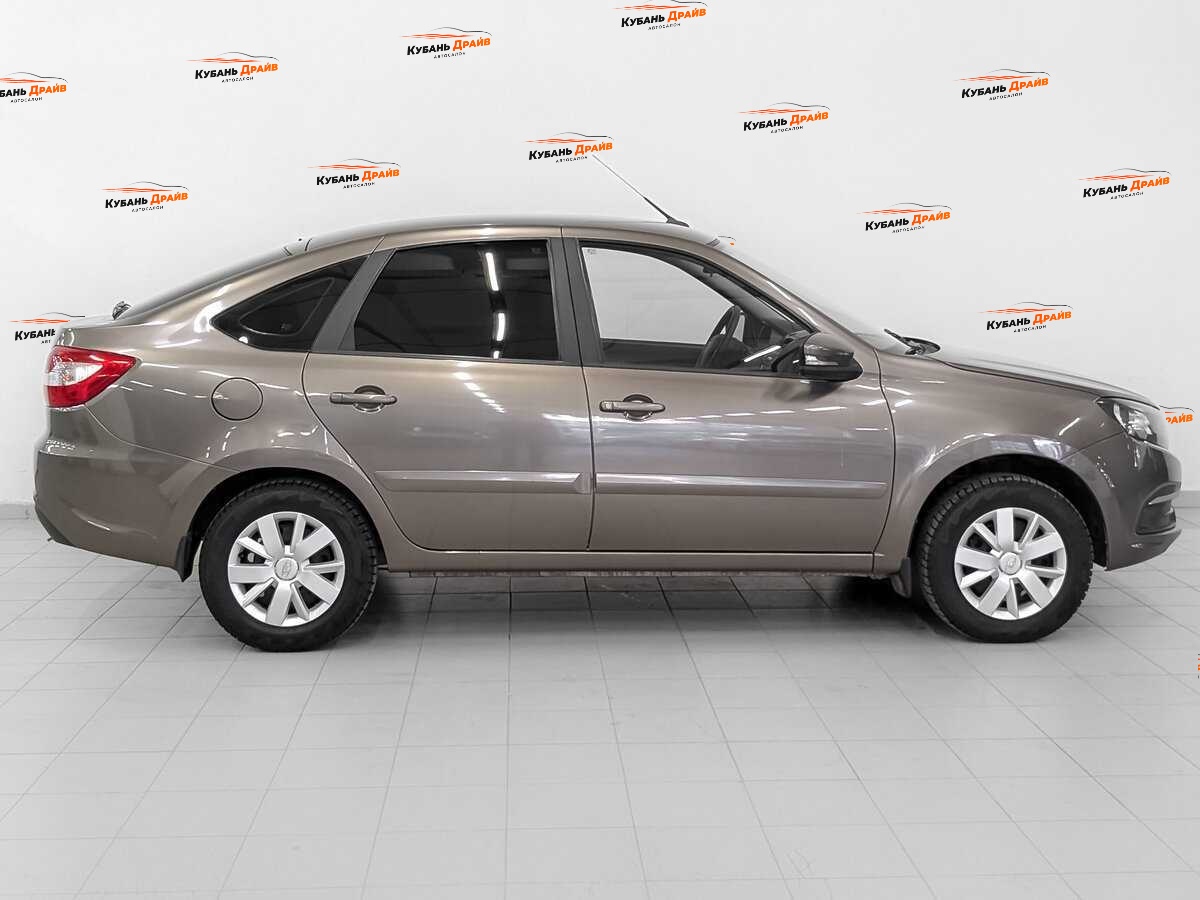 Lada (ВАЗ) Granta 2020 года с пробегом. Фото: #3