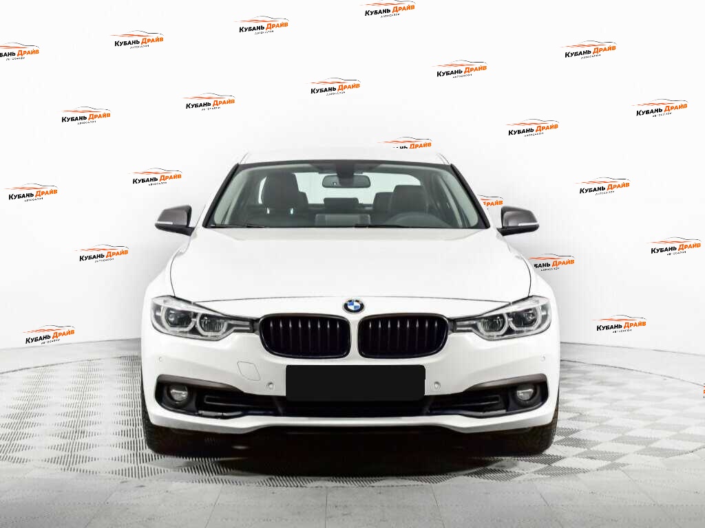 BMW 3 серии 2015 года с пробегом. Фото: #1