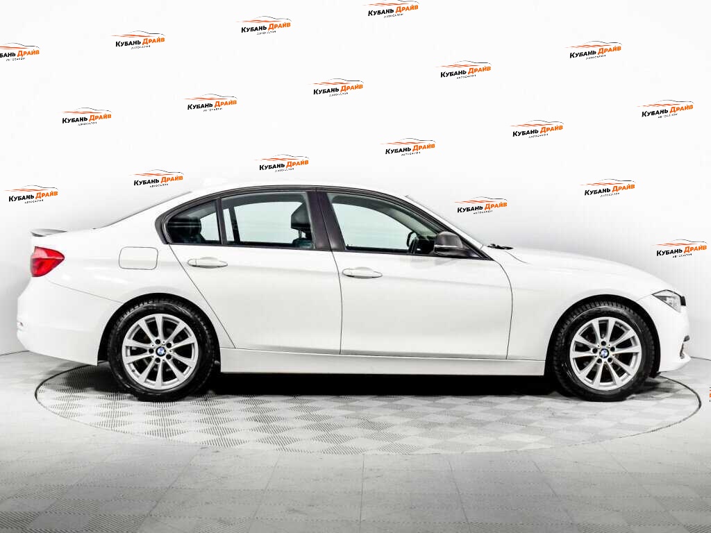 BMW 3 серии 2015 года с пробегом. Фото: #3