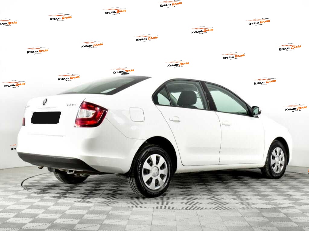 Skoda Rapid 2018 года с пробегом. Фото: #4