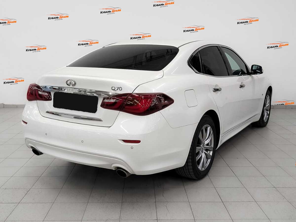 Infiniti Q70 2016 года с пробегом. Фото: #4