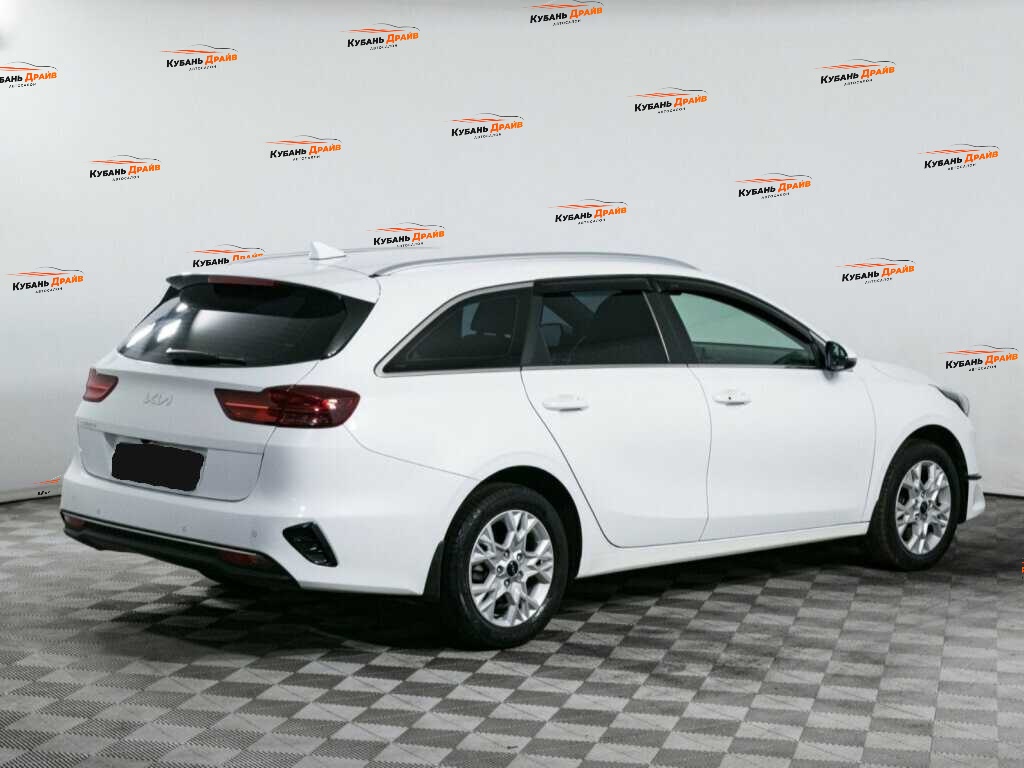 Kia Ceed 2022 года с пробегом. Фото: #3