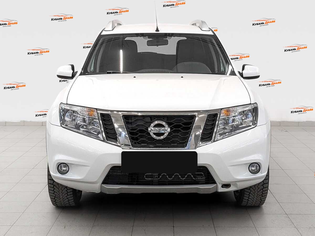 Nissan Terrano 2019 года с пробегом. Фото: #1
