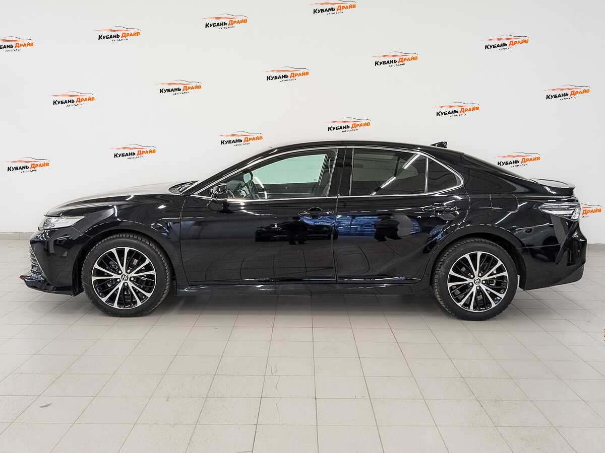 Toyota Camry 2020 года с пробегом. Фото: #7