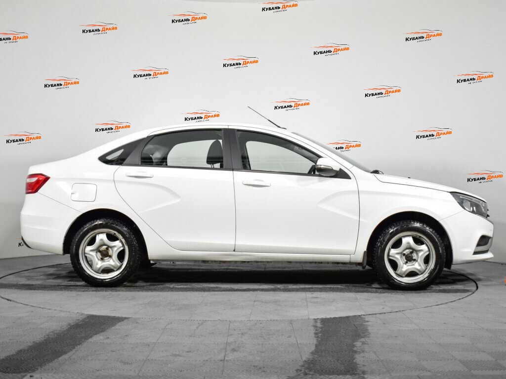 Lada (ВАЗ) Vesta 2016 года с пробегом. Фото: #3