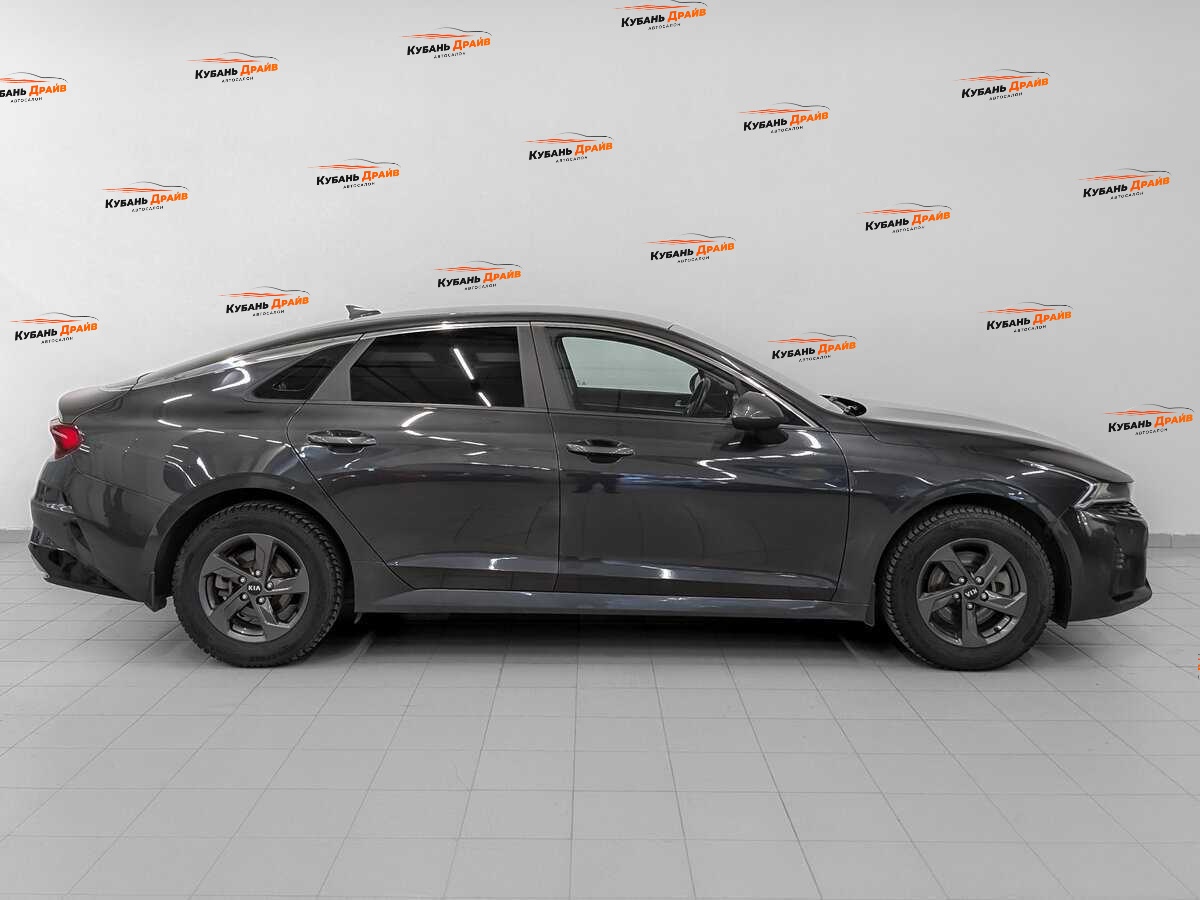 Kia K5 2021 года с пробегом. Фото: #3