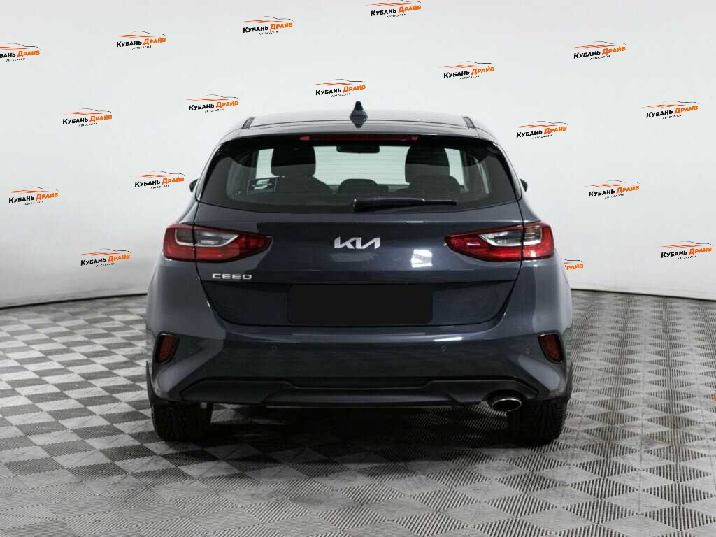 Kia Ceed 2022 года с пробегом. Фото: #4
