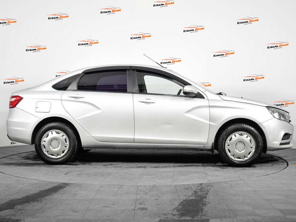 Lada (ВАЗ) Vesta 2017 года с пробегом. Фото: #3