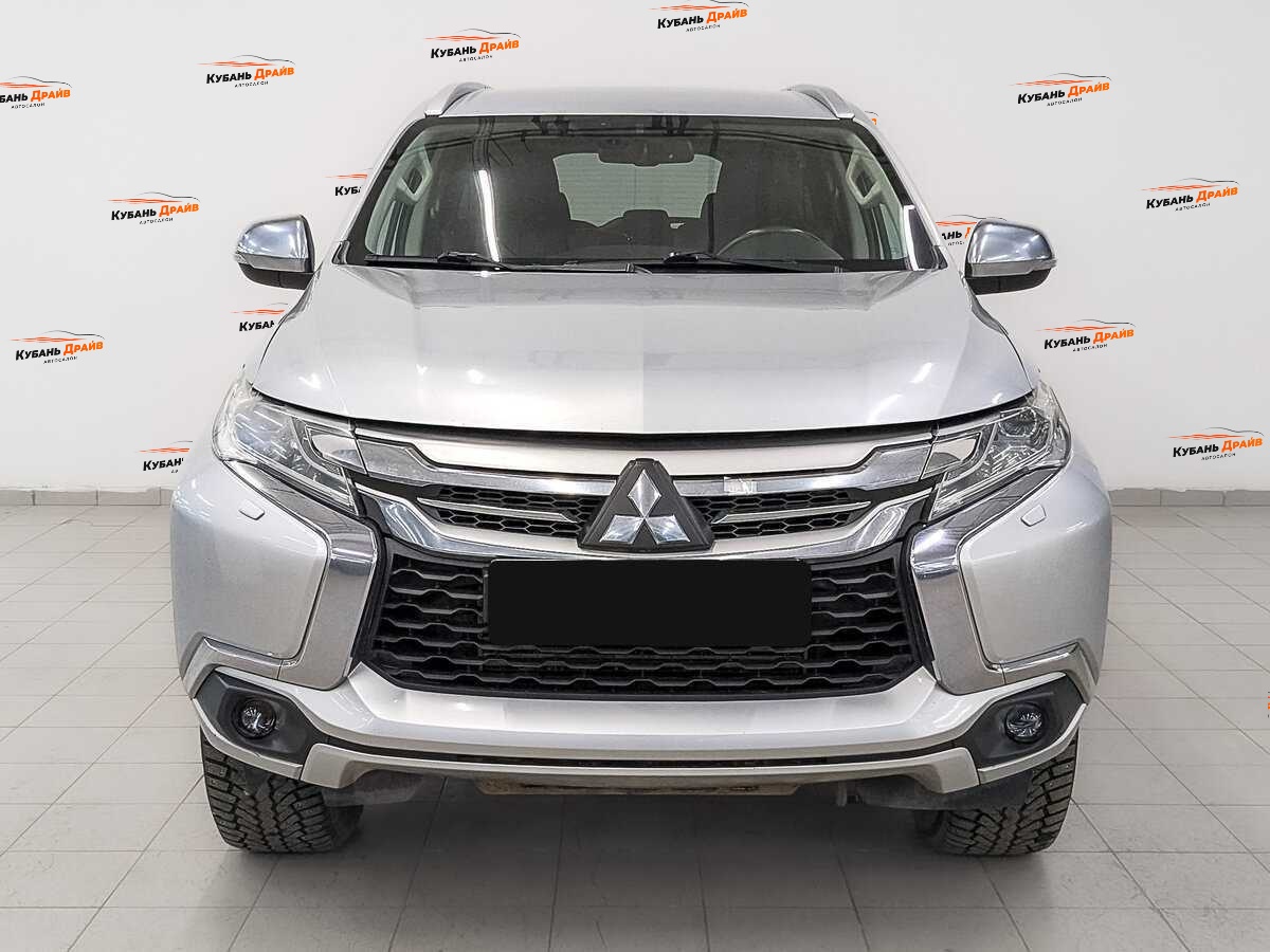 Mitsubishi Pajero Sport 2020 года с пробегом. Фото: #1