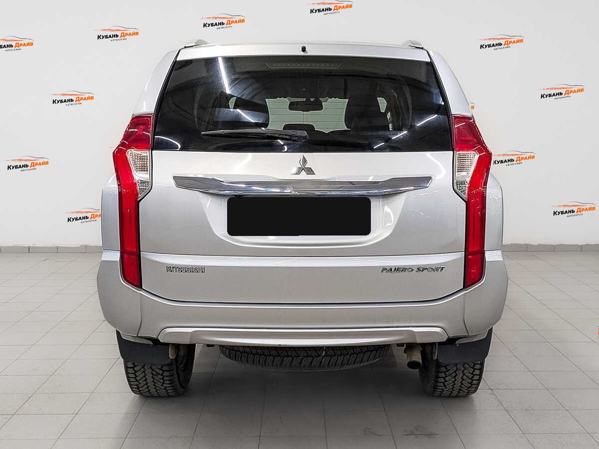 Mitsubishi Pajero Sport 2020 года с пробегом. Фото: #5