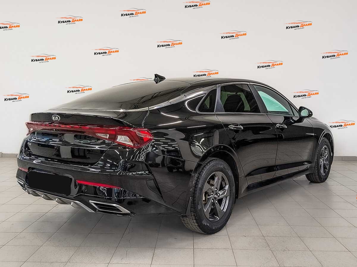 Kia K5 2021 года с пробегом. Фото: #4