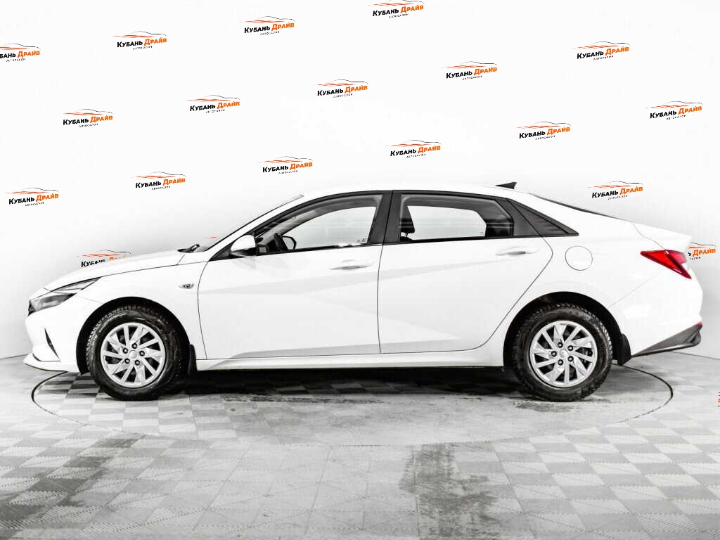 Hyundai Elantra 2021 года с пробегом. Фото: #7