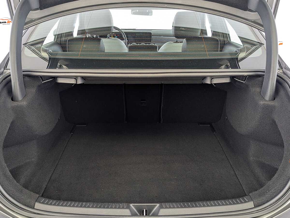 Mercedes-Benz A-Класс 2019 года с пробегом. Фото: #9