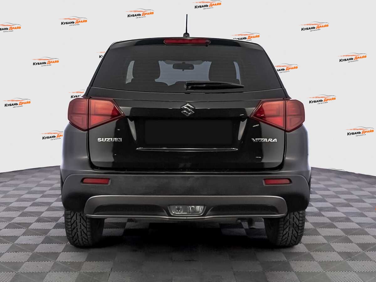 Suzuki Vitara 2019 года с пробегом. Фото: #5