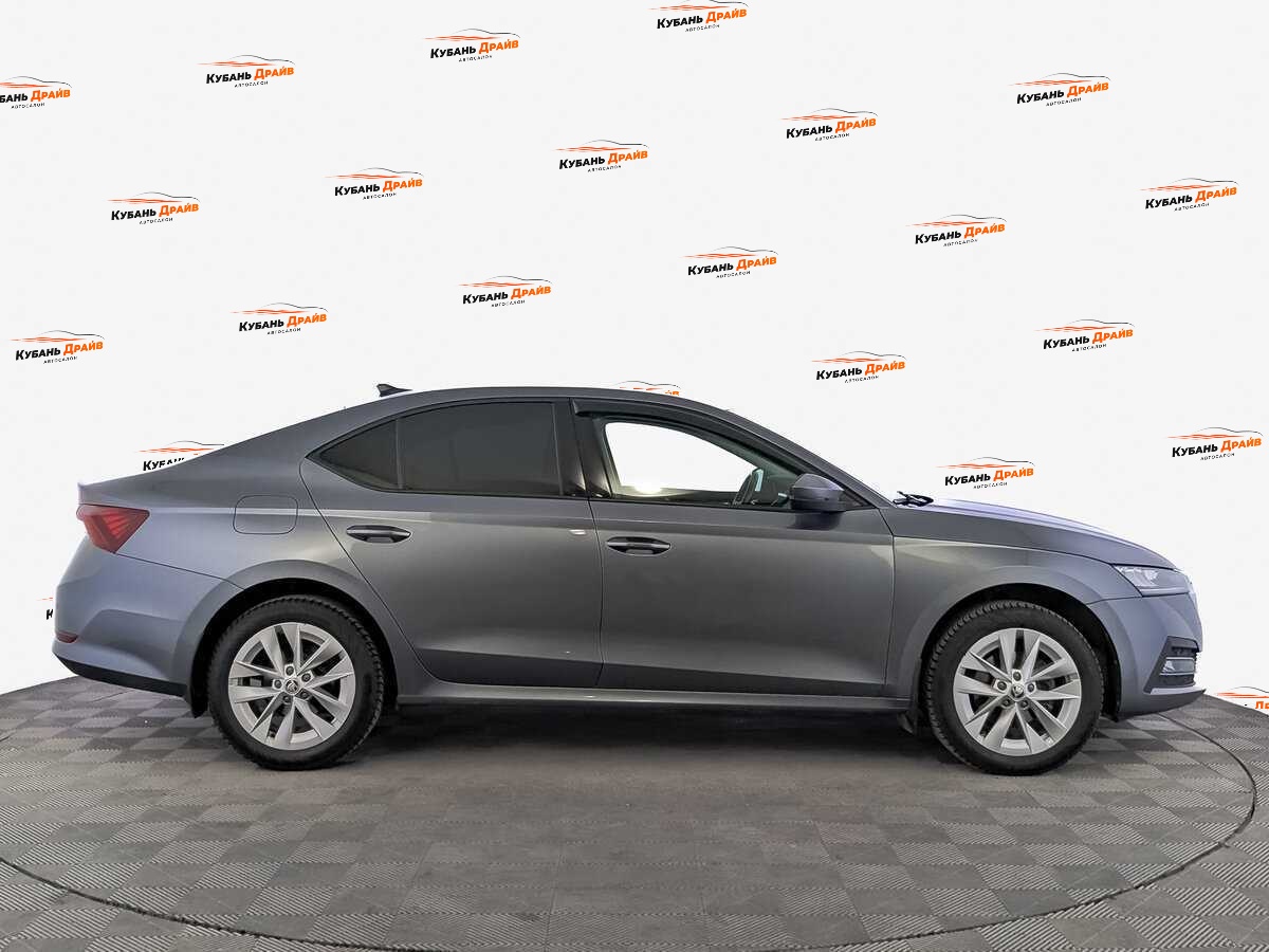 Skoda Octavia 2021 года с пробегом. Фото: #3