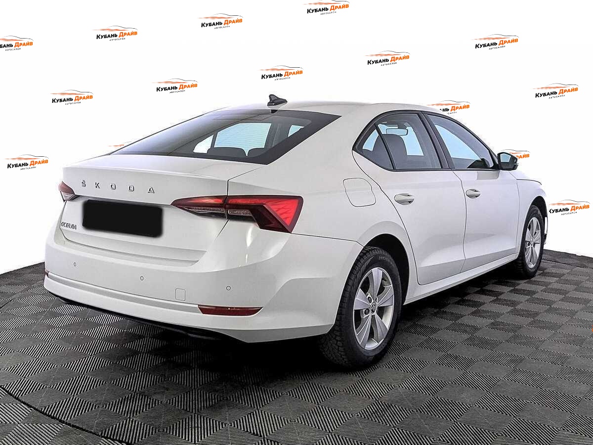 Skoda Octavia 2021 года с пробегом. Фото: #4