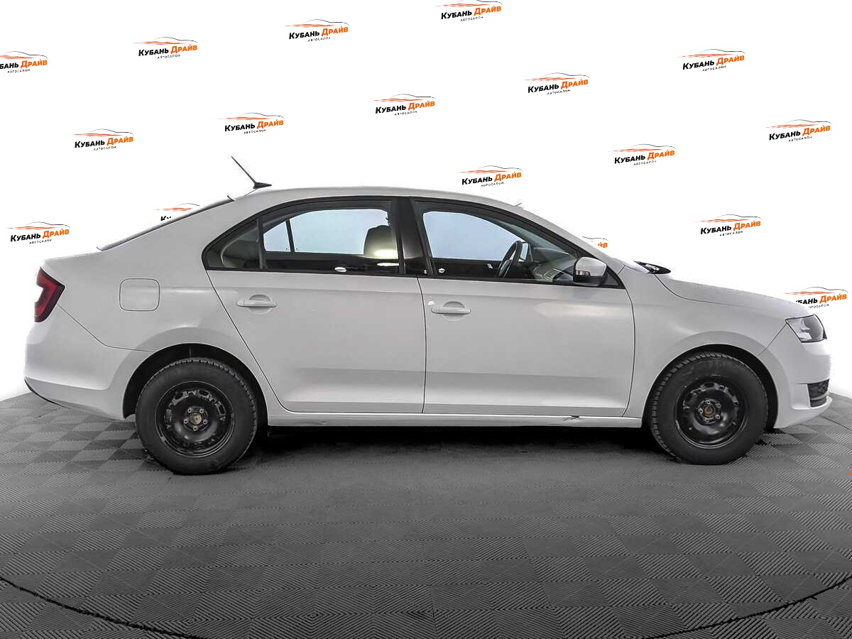 Skoda Rapid 2017 года с пробегом. Фото: #3
