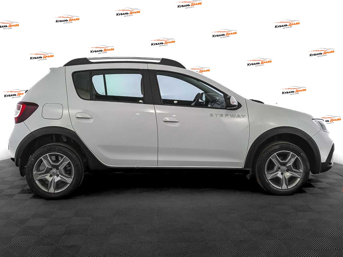 Renault Sandero 2019 года с пробегом. Фото: #3